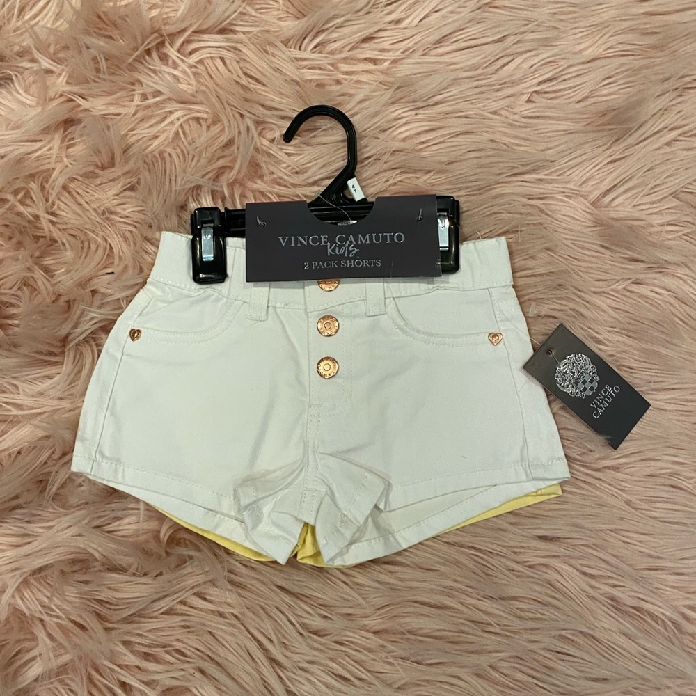 Vince Camuto 2 shorts